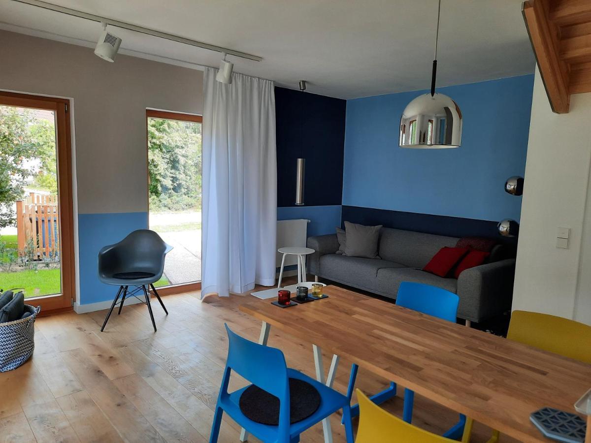 Ferienwohnung Rote Kate Born Bagian luar foto