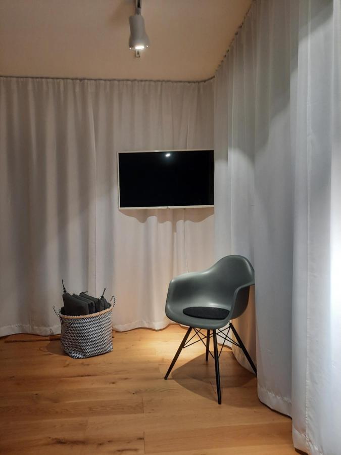 Ferienwohnung Rote Kate Born Bagian luar foto