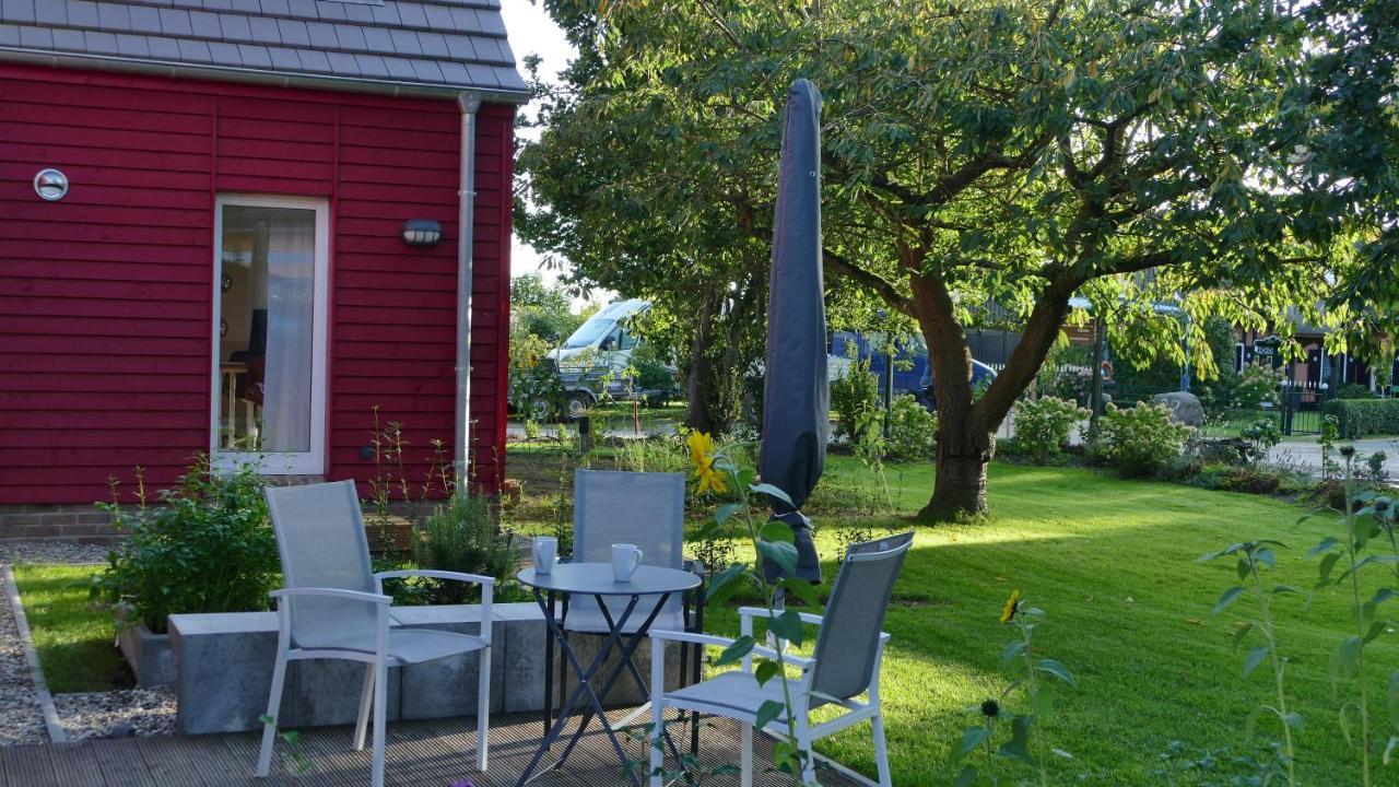 Ferienwohnung Rote Kate Born Bagian luar foto
