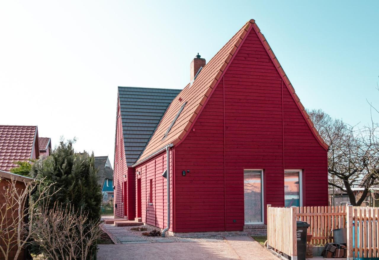 Ferienwohnung Rote Kate Born Bagian luar foto