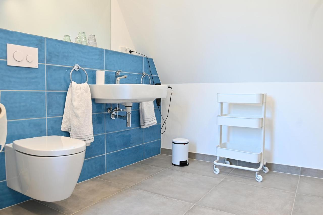 Ferienwohnung Rote Kate Born Bagian luar foto