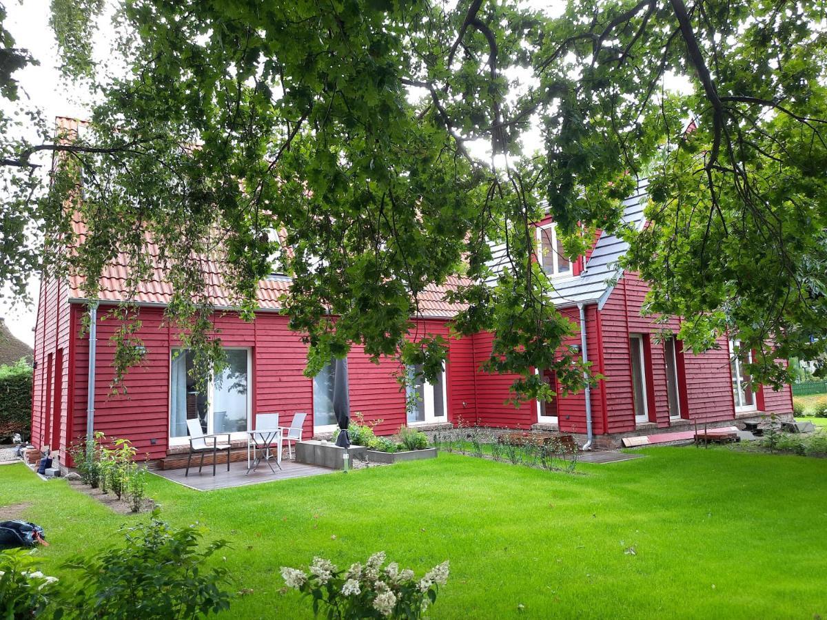 Ferienwohnung Rote Kate Born Bagian luar foto